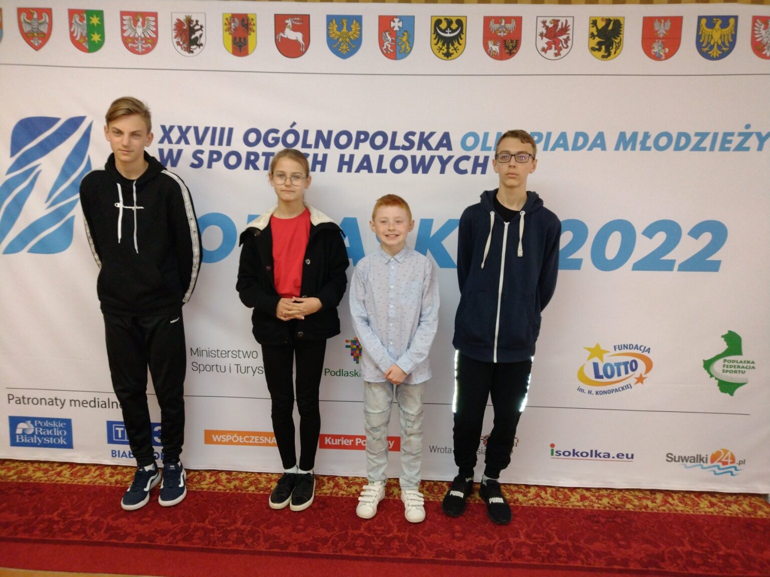 logo: klub szachowy Hetman Ostrowiec Świętokrzyski